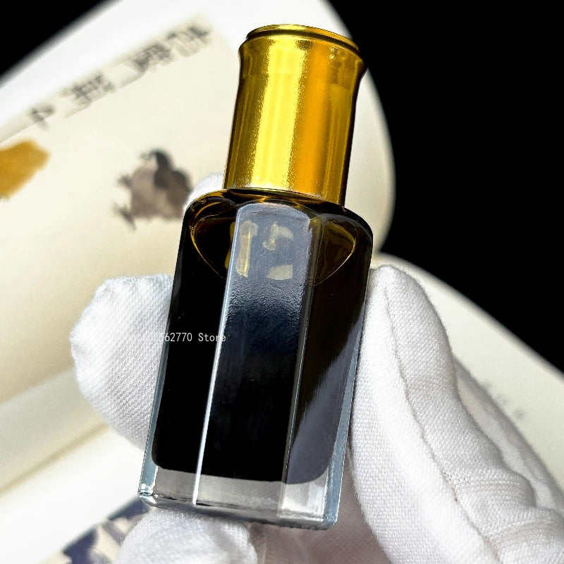Natural Hainan Black Qinan Agarwood Essential Oil Supercritical Pure No Dilution No Addition Indoor Soothe The Mind Aid Sleep