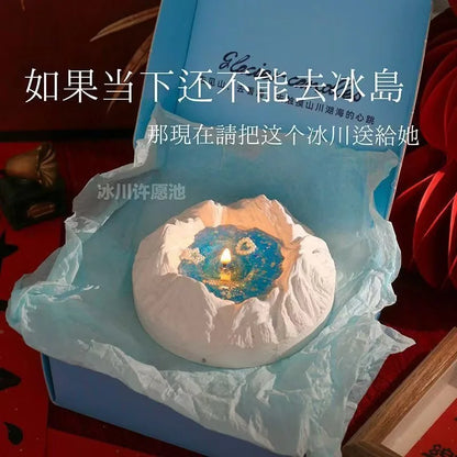 A High - end Scented Candle Birthday Gift for a Female Friend, a Be...