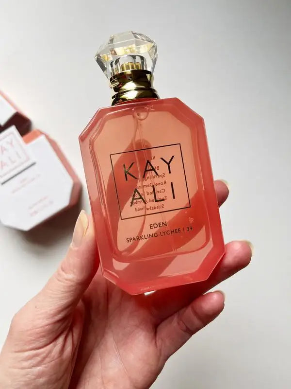 Floral & Fruity Eau de Parfum – Women’s Collection (100 ml)
